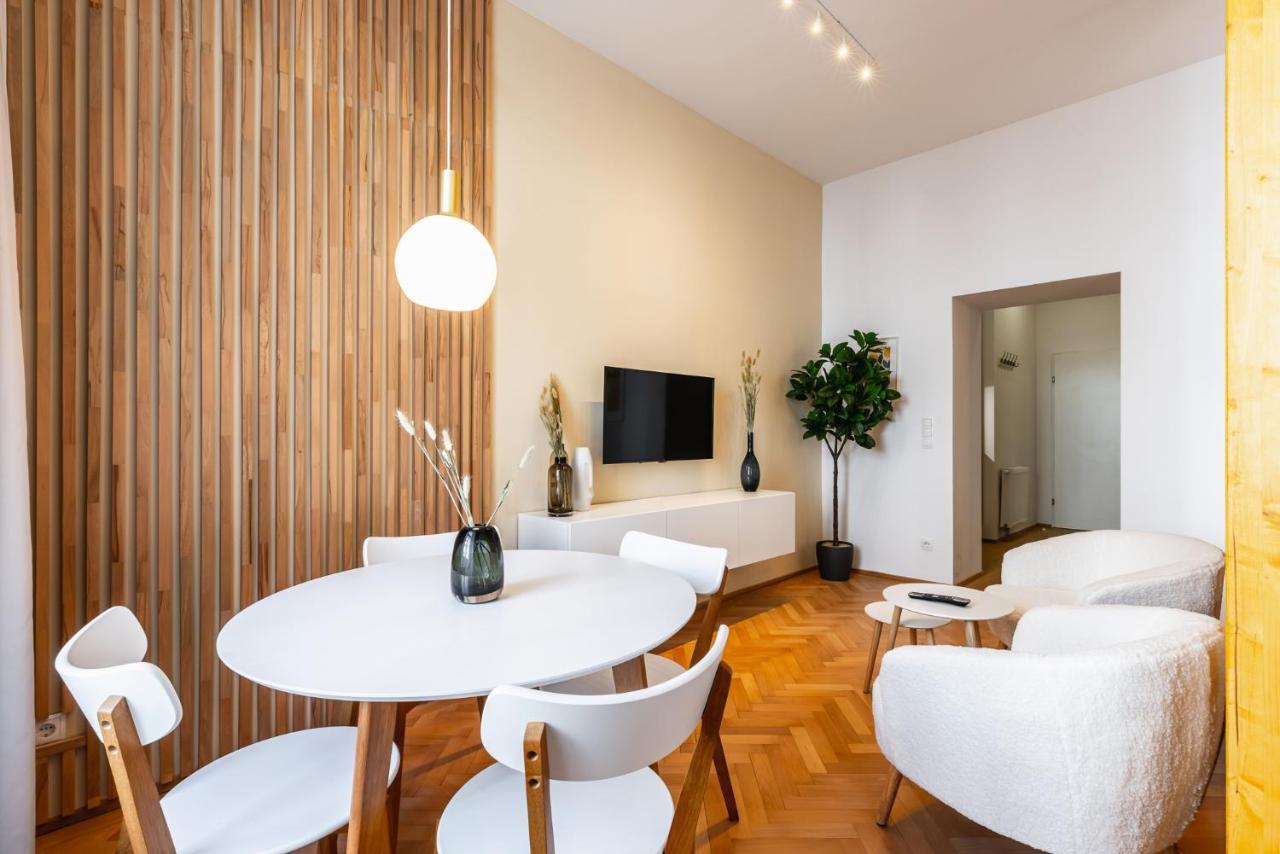Classy And Elegant Apartments In A Calm Area Vienna Exterior photo
