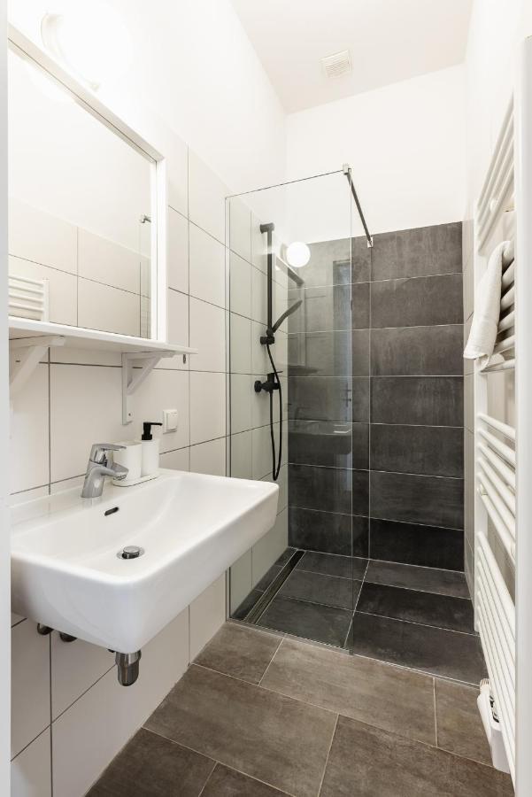 Classy And Elegant Apartments In A Calm Area Vienna Exterior photo
