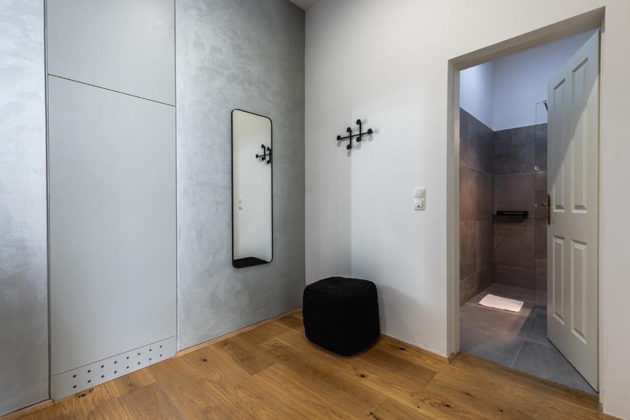 Classy And Elegant Apartments In A Calm Area Vienna Exterior photo